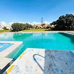 Aconchego T1 Rua Da Oura Appartamento
